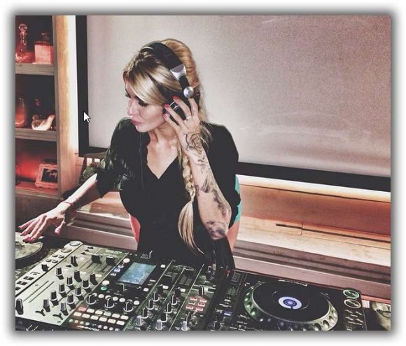 http://www.schlock.ru/wp-content/uploads/2014/08/dom2-1710-580x494.jpg